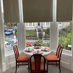 게스트하우스 The Mountview 3*