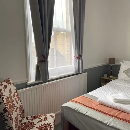 The Mountview 3* Scarborough