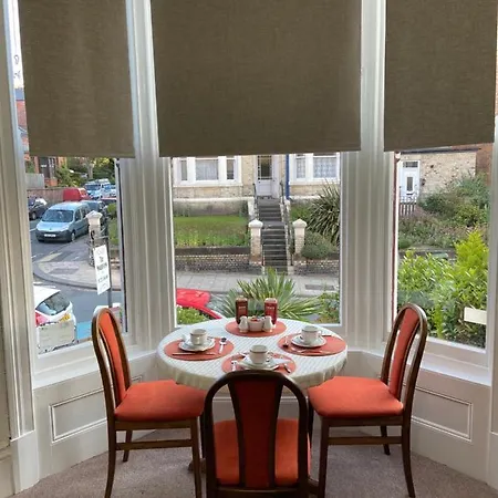 Konukevi The Mountview 3*